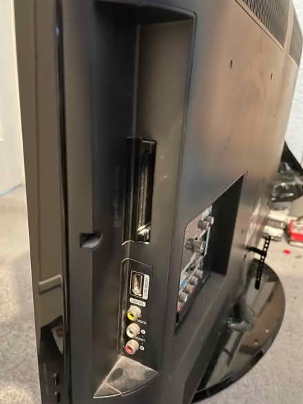 Photo of free Samsung 32” TV (Broadwater Down TN2) #3