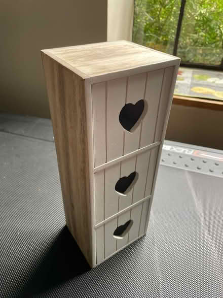 Photo of free Drawers (AL6 Ayot St Lawrence) #1
