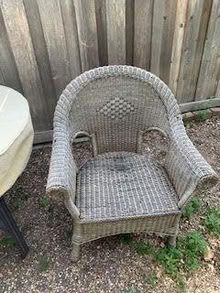 Photo of free items (upper Tangletown) #1