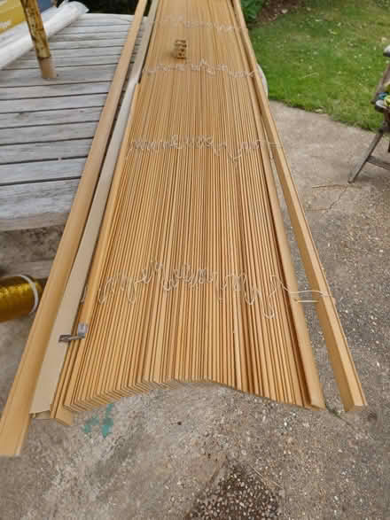 Photo of free Wooden blind (Brickhill MK41) #1