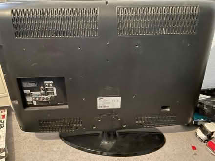 Photo of free Samsung 32” TV (Broadwater Down TN2) #4