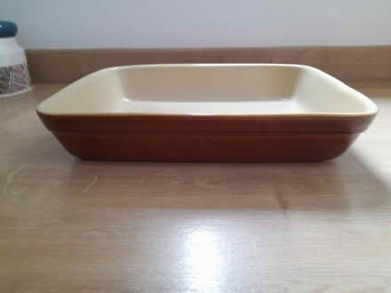 Photo of free Brown casserole Roasting Dish (Hollins BL9) #1