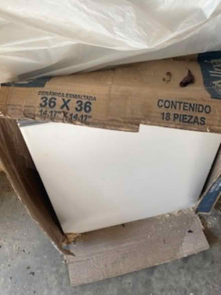 Photo of free Tiles (Pollokshaws G41) #1