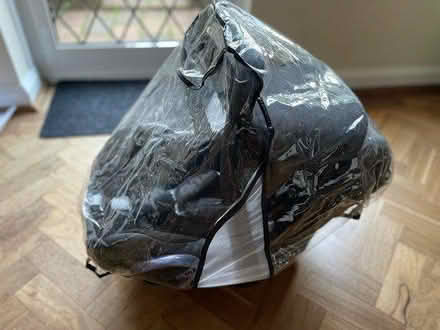 Photo of free Baby car seat Maxi Cosi Cabriofix (TN13) #3