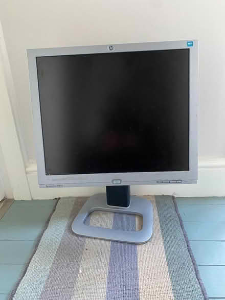 Photo of free HP Pavilion Monitor F1903 (Springfield SY2) #1