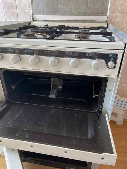 Photo of free Gas Cooker- Valor classic 2 (Holders Hill Circus NW7) #1