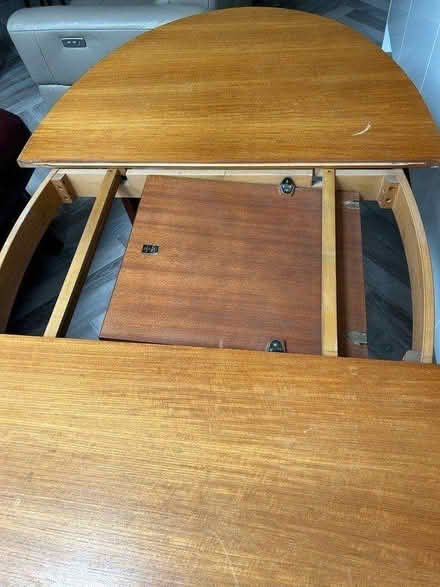 Photo of free Dining table (HG2) #3