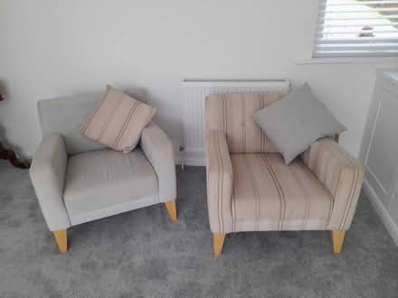 Photo of free Sofa and chairs (Wimborne minster) #3