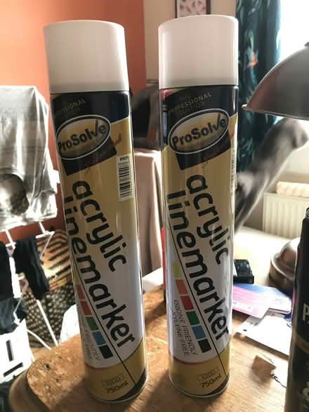 Photo of free Spray paint (Dunfermline) #1