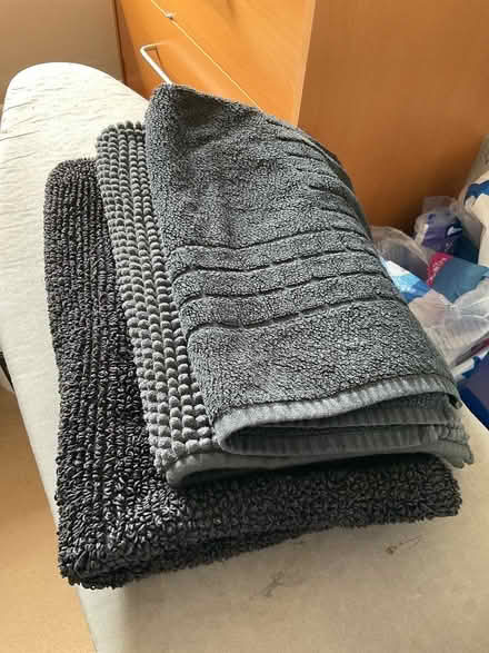Photo of free Bath mats (Greatness TN14) #1