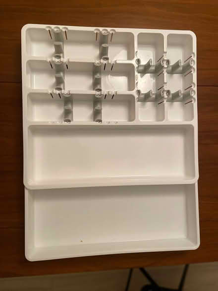 Photo of free Large Expandable Utensil Organizer (Near Cheviot Hills) #4