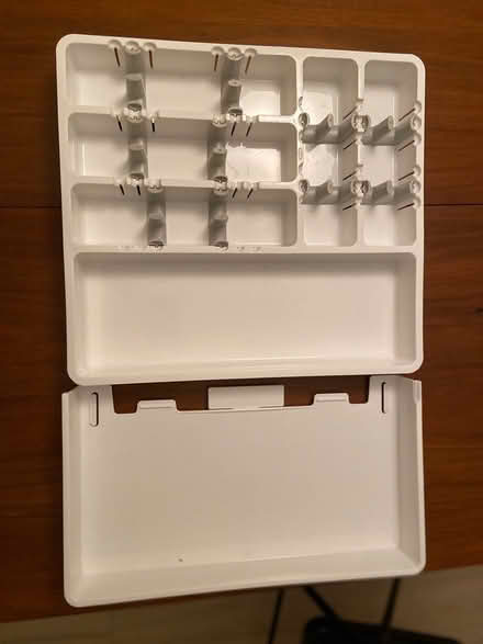 Photo of free Large Expandable Utensil Organizer (Near Cheviot Hills) #3