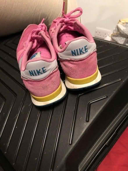 Photo of free Size 6 Nike (L17 Sefton Park) #2