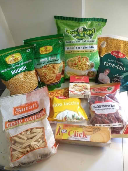 Photo of free Pantry items (Coxwell Ave and Queen St E) #1