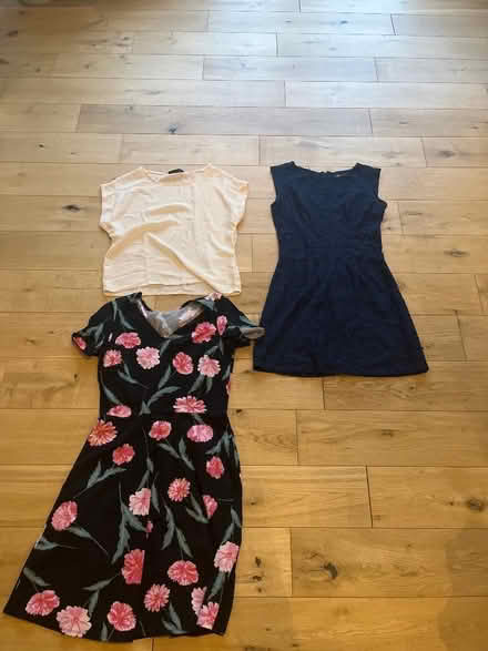 Photo of free Size 8 Women’s clothing (Stepney E1) #2