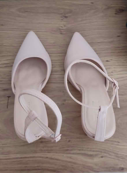 Photo of free Ladies shoes (MK42) #2
