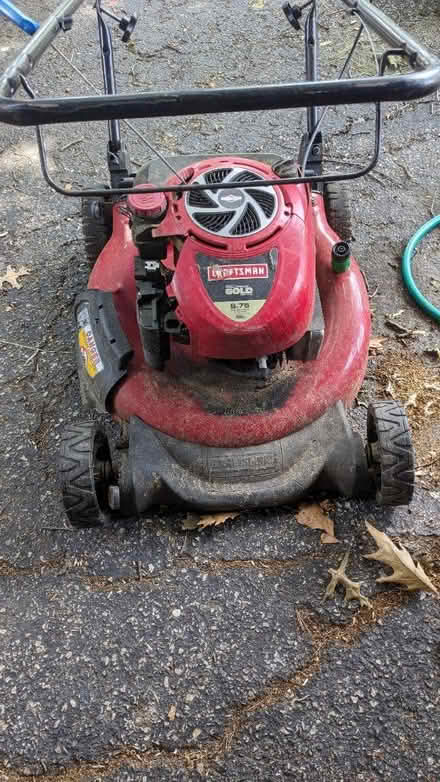 Photo of free Gas lawn mower...19422 (Blue Bell) #1