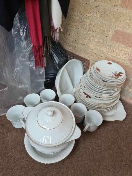 Photo of free Dining Set (TN24) #1