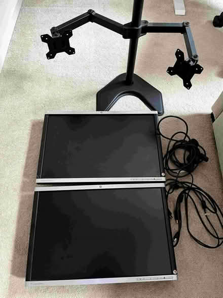 Photo of free 2 x HP Compaq LA2205wg Computer Monitors with Mounting Stand (Rickmansworth central WD3) #1