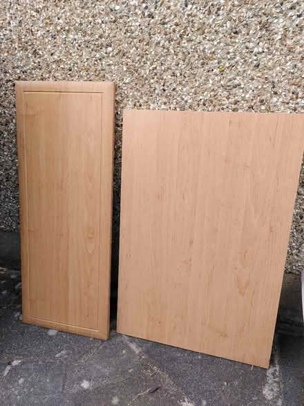 Photo of free Door and offcut from kitchen fitting (Theydon Bois CM16) #1