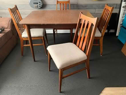 Photo of free Dining Table Set (Hopewell Junction, New York) #4