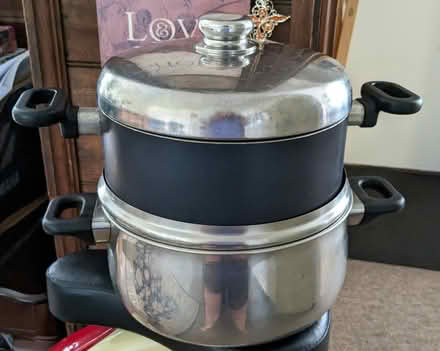 Photo of free 2 large pots with covers (Mammoth Rd, Dracut) #1