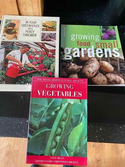 Photo of free 3 gardening / growing veg books (Gamesley SK13) #1