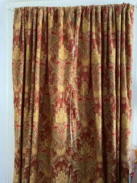 Photo of free Winter weight lined drapes - 2 pr (New Rochelle) #1