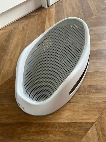 Photo of free Bath seat (Ponders End EN3) #1