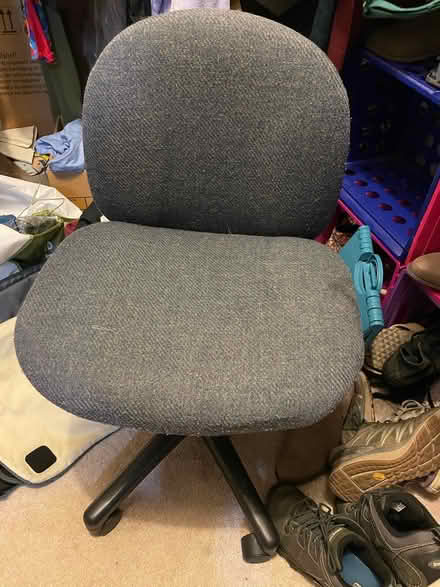 Photo of free Gray desk chair (Cathedral Hill) #1