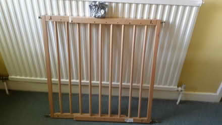 Photo of free Adjustable stairgate (Thurcaston LE7) #1