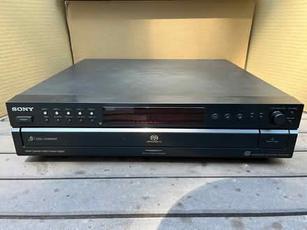 Photo of free CD/SACD Changer (Los Gatos near downtown) #1
