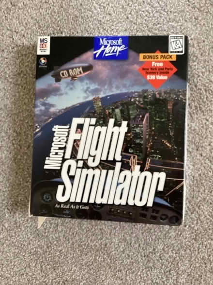 Photo of free Microsoft CD Rom Flight Simulator (Creditview & Brittannia) #1