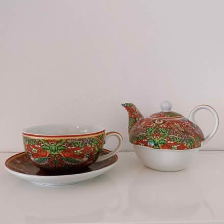 Photo of Afternoon tea set (Liverpool L17) #2
