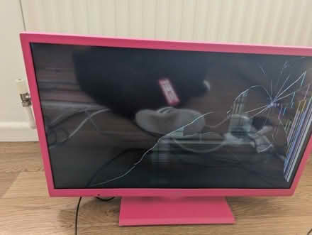 Photo of free TV with DVD player (Malvern WR14) #1