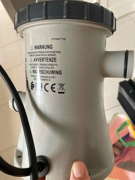 Photo of free Pool filter with cartridges (Kingston KT2) #3