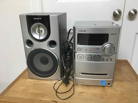 Photo of free Sony hi-fi component system (Mississauga - Dixie/Bloor) #1