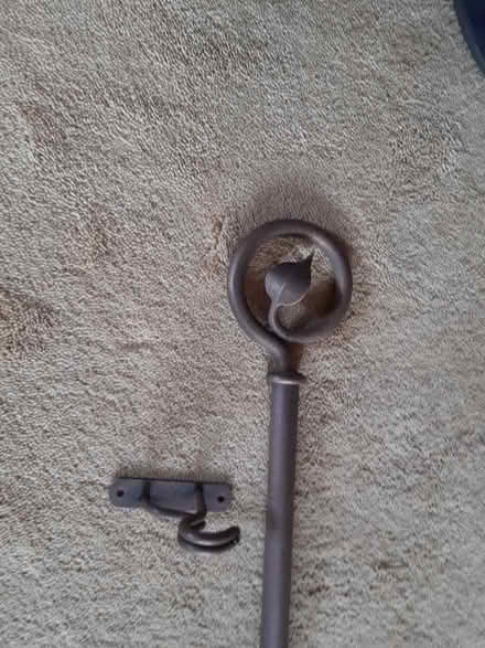 Photo of free Curtain rails (Aylesbury Vale HP17) #4
