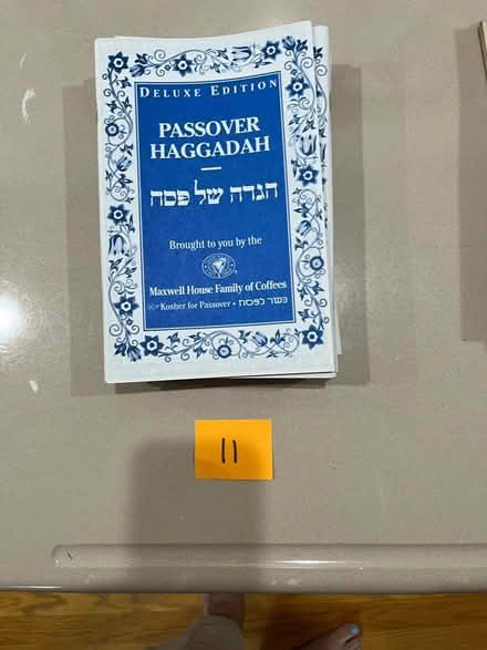 Photo of free Passover Haggadahs (Glenview) #2