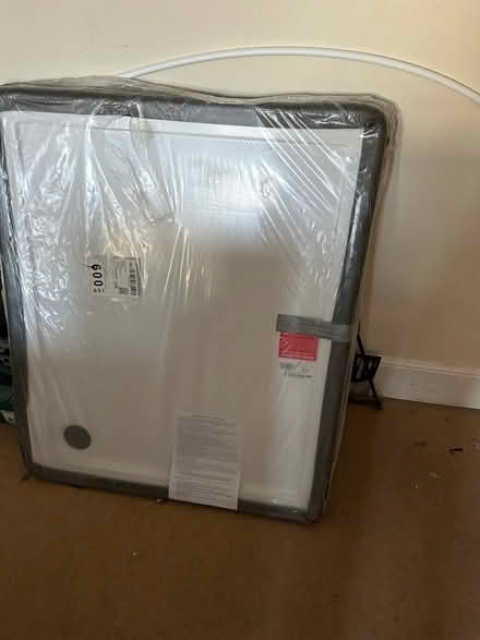 Photo of free Shower tray - damaged (DA4) #2