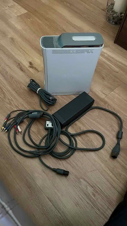 Photo of free X-Box 360 (macclesfield SK10) #1