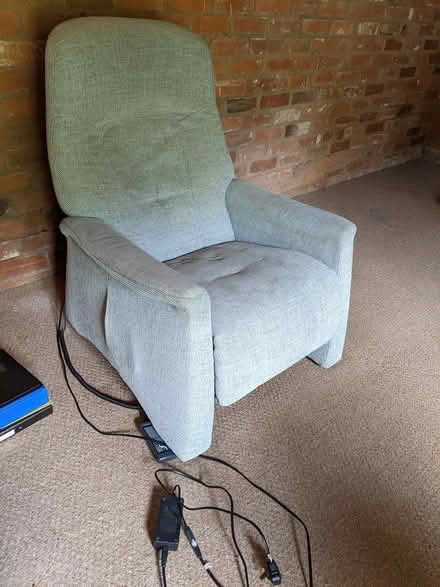 Photo of free Riser recliner (HR6) #1