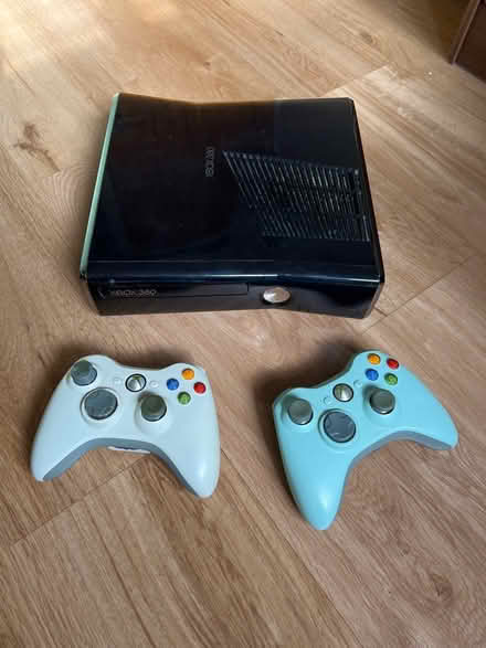 Photo of free X-Box 360 S, controllers and games (macclesfield SK10) #2
