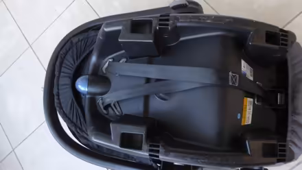 Photo of free Child's car seat (Creigiau Rhiwledyn LL30) #2