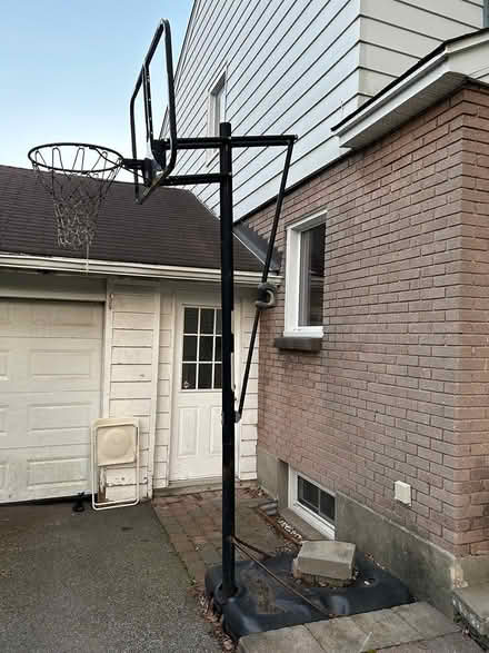 Photo of free Basket ball hoop (Carlingwood) #2
