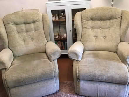 Photo of free 2 recliners manual not electric (Minehead TA24) #1