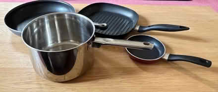 Photo of free 4 pans (Mayfield EH9) #2