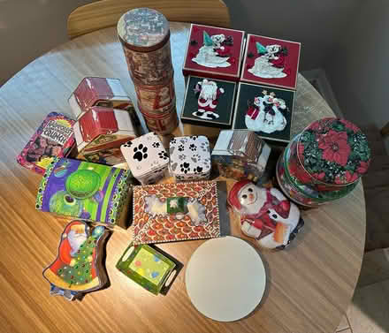 Photo of free Decorative gift tins with lids (Pittsford-Perinton) #1