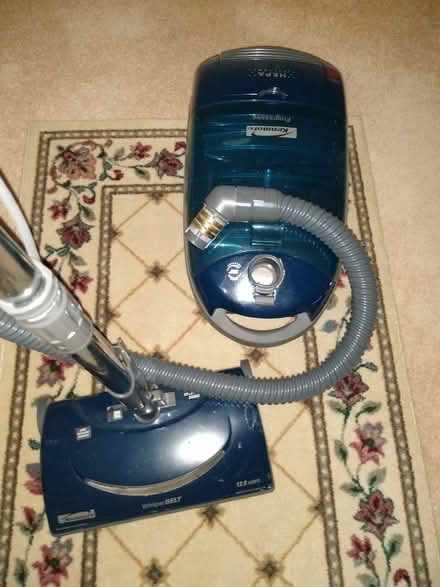 Photo of free Kenmore Vacuum (Livonia - South) #1