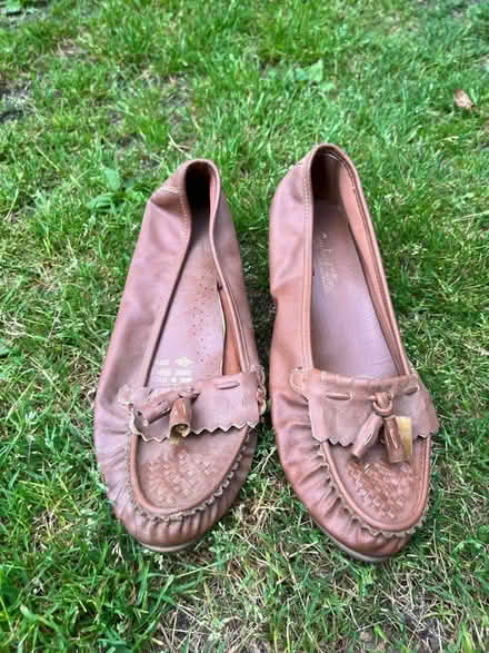 Photo of free women’s vintage shoes (norwalk) #2
